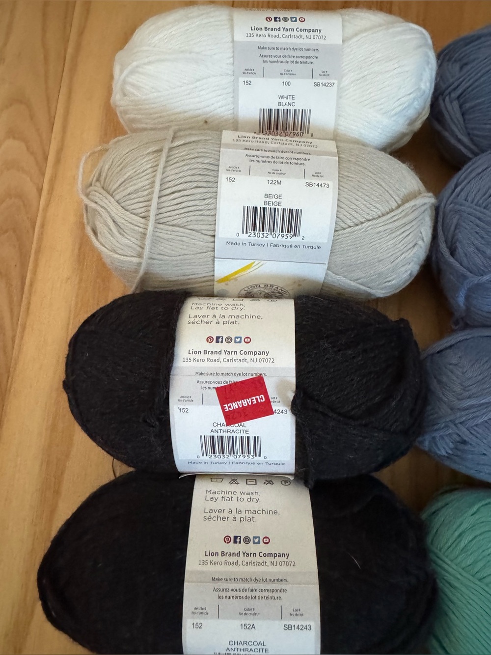 Lion Brand Feels Like Heaven Yarn Lot 19 Skeins Aqua Charcoal DK Discontinued - Picture 4 of 6